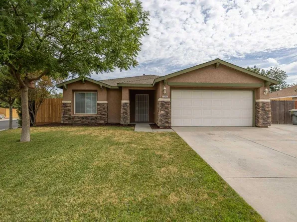 1245 E Waterview St, Hanford, CA 93230