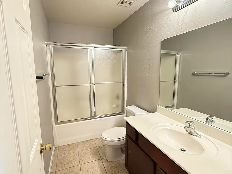16015 N 30th St #123 — Photo 17