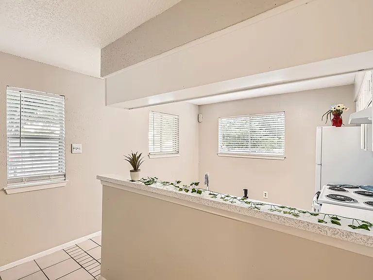 5609 Cougar Dr — Photo 27