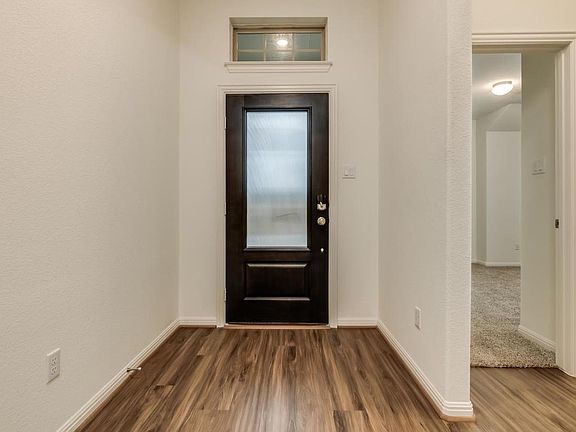 4th image of 107 Skylark Ln