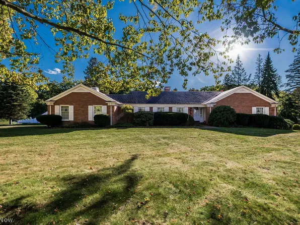 2925 Tremont Cir NW, Canton, OH 44708