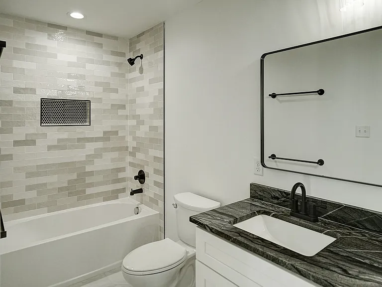 901 Commerce St #1 — Photo 33