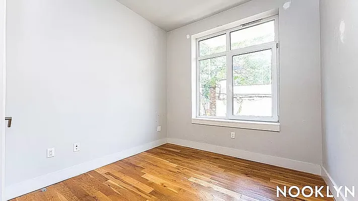 Rented by Nooklyn NYC LLC | media 35