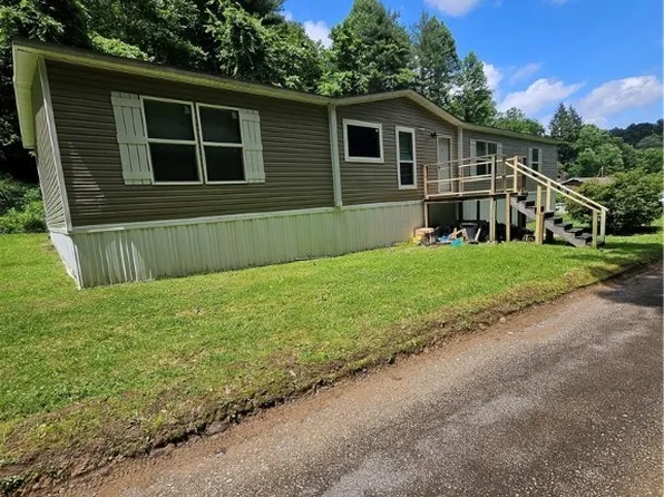 396 Powell Hollow Rd, Danville, WV 25053
