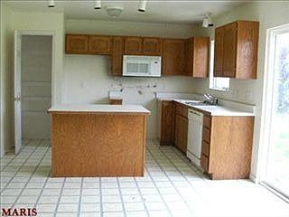 2nd image of 115 Excalibur Blvd