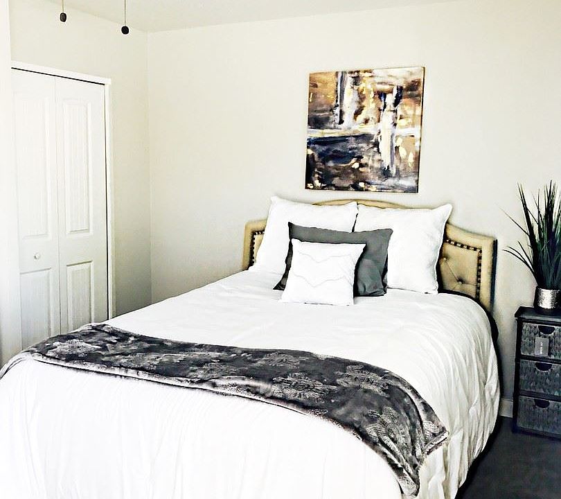 2nd image of 3011 N 38th St APT 09