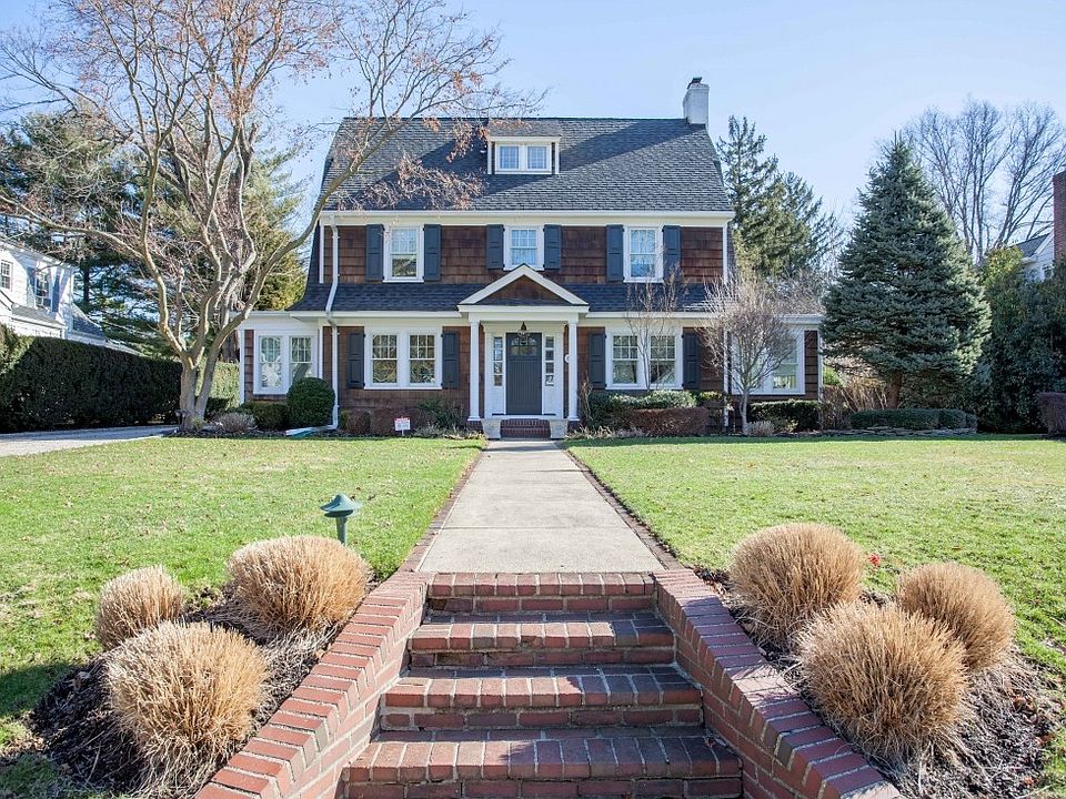 1st image of 89 Magnolia Ave
