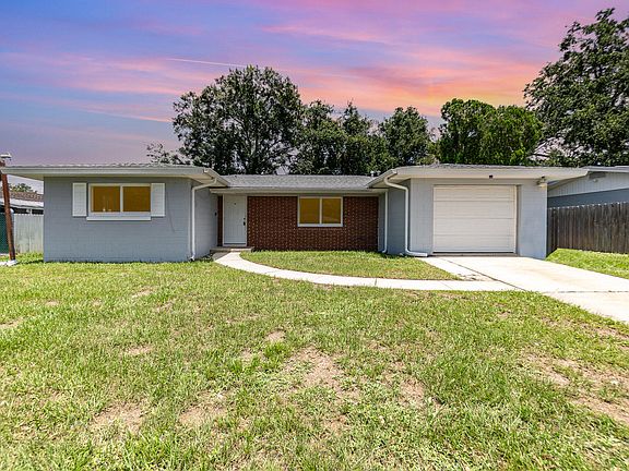 2nd image of 2820 Starlight Dr