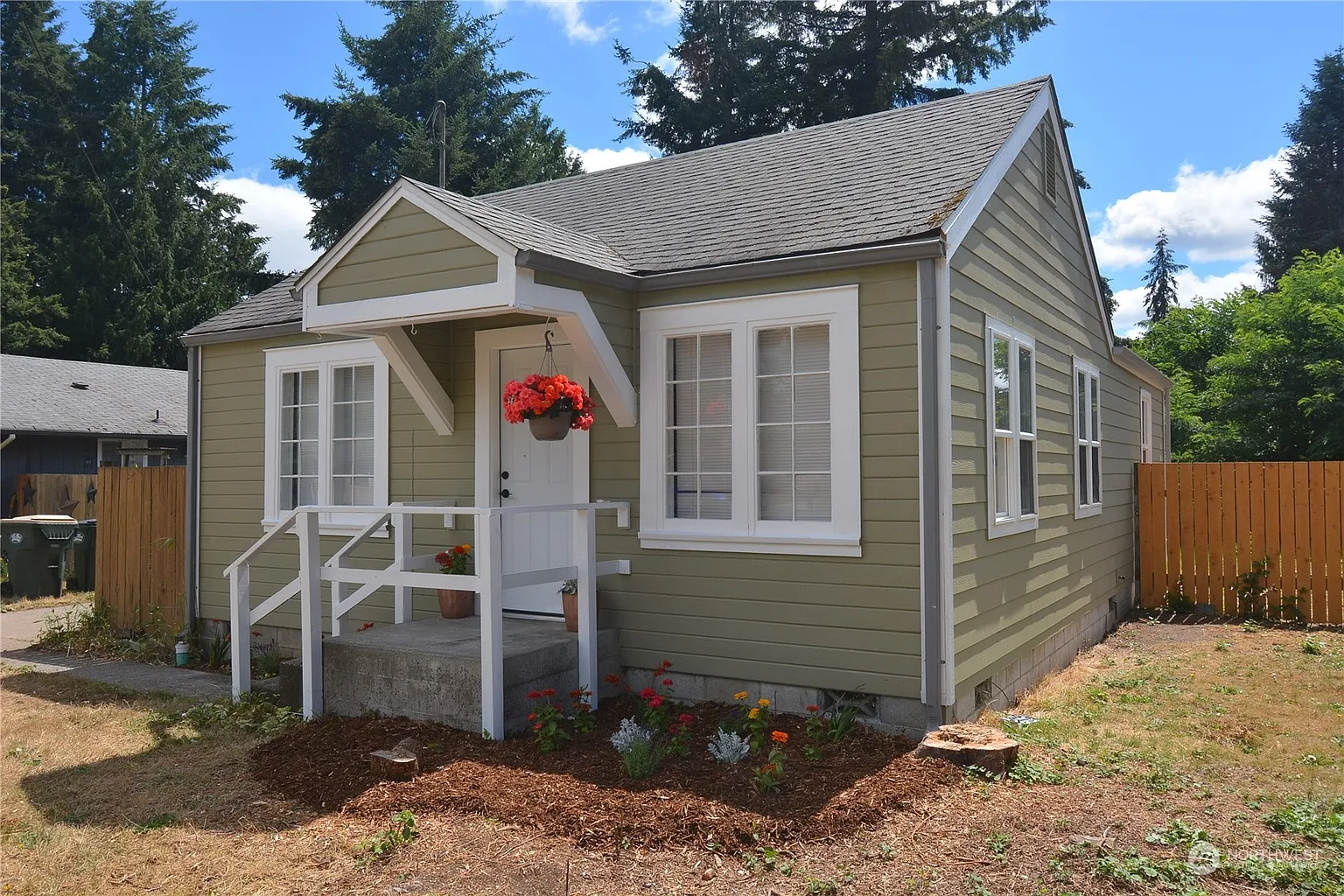 4411 22nd Avenue SE photo 1