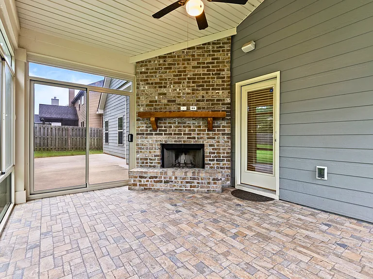 830 W Richland Cir — Photo 26
