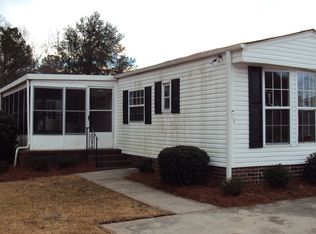 2834 Apple Valley Dr, Florence, SC 29505