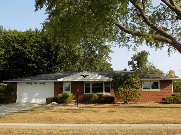 2620 Riverview Pl, Elkhart, IN 46516
