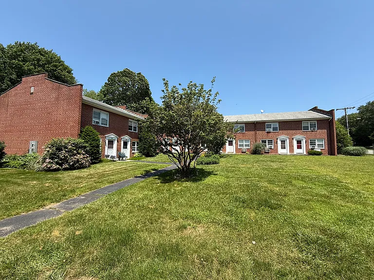109 Niles Hill Rd #D — Photo 1
