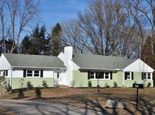 422 Conard Dr, Springfield, PA 19064