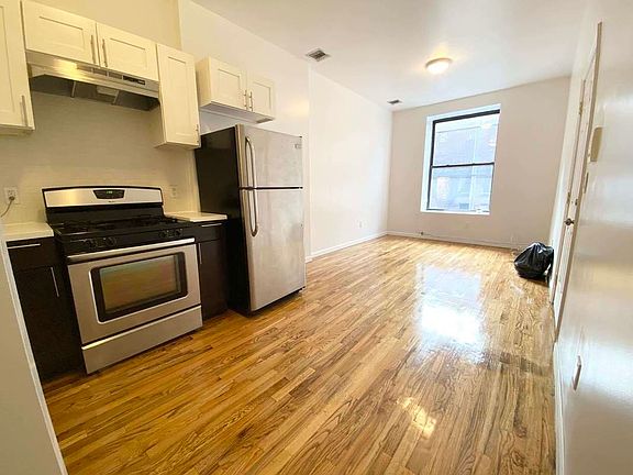 3rd image of 131 W 130th St #1B