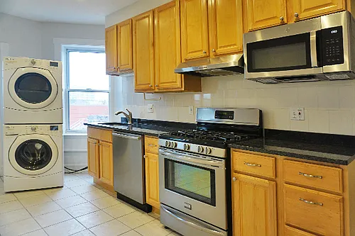 27 Lambert St #3 Photo 1