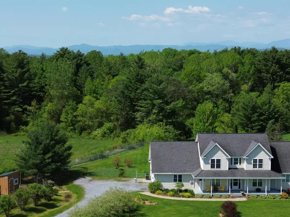 55 Braeside Place, Ferrisburgh, VT 05473