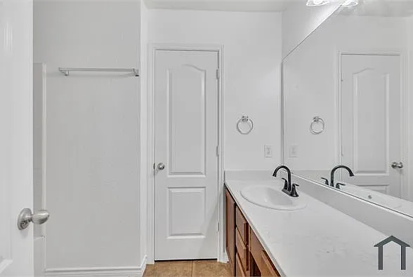 7449 Grass Valley Trl — Photo 11