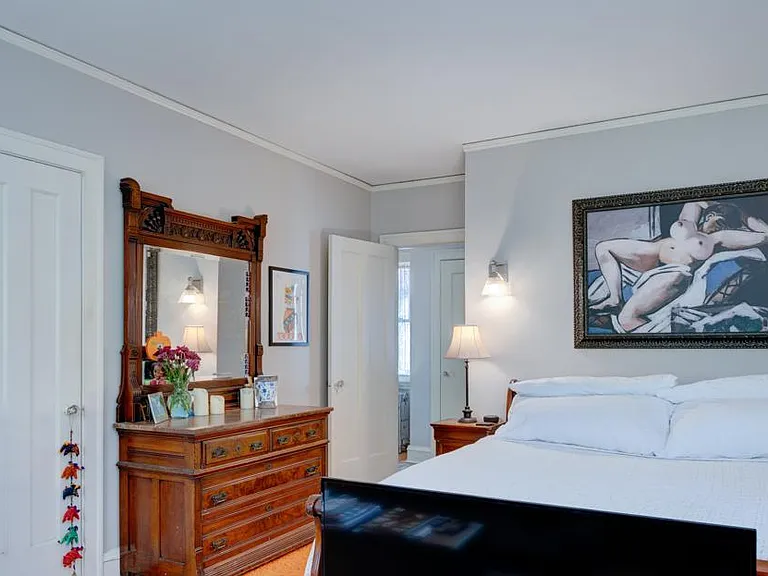 122 Central Park Ave — Photo 24