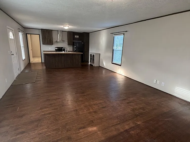 514 Primrose Ln — Photo 5