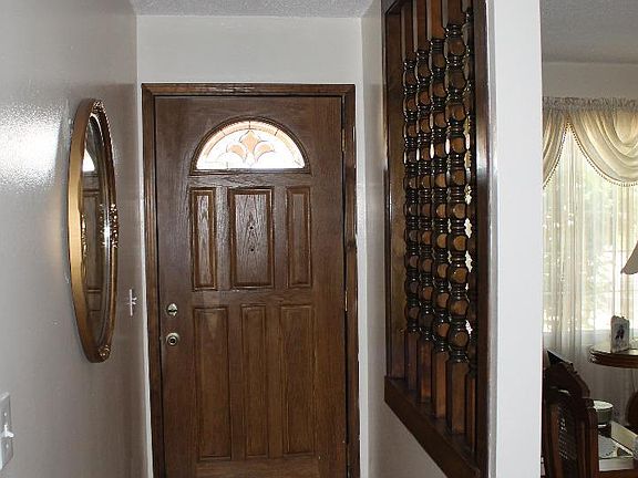 3rd image of 5807 Blossom Ave