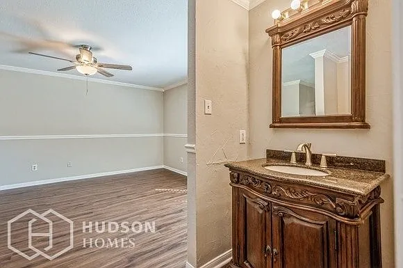 9127 Cypress Square Dr — Photo 8