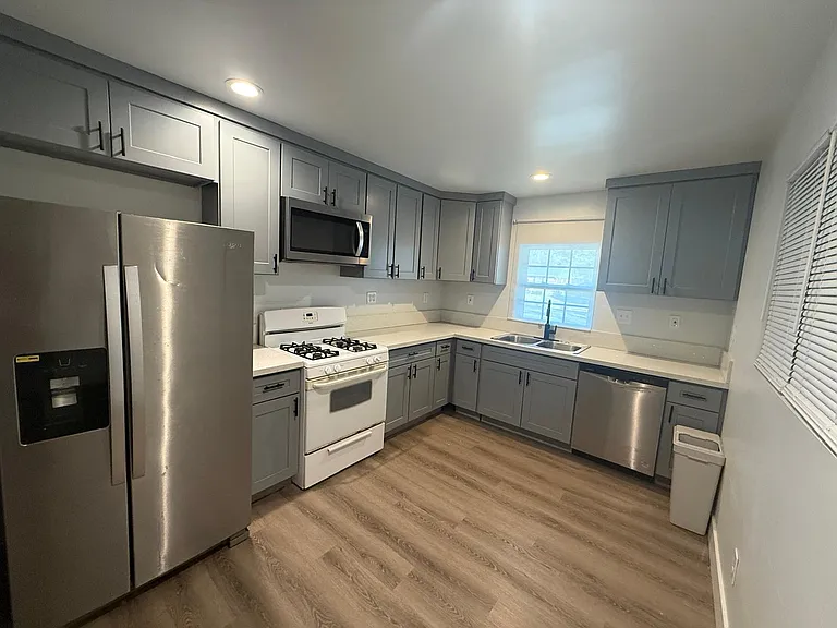 1723 S Perkins Rd — Photo 13