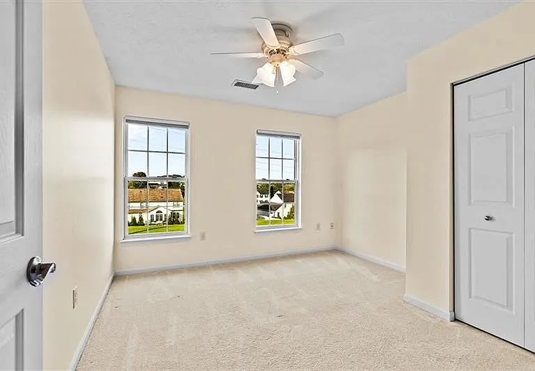 510 Village Green Blvd W — Photo 20