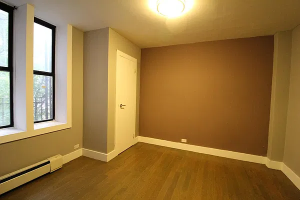 Rented by Bruma Realty LLC | media 14