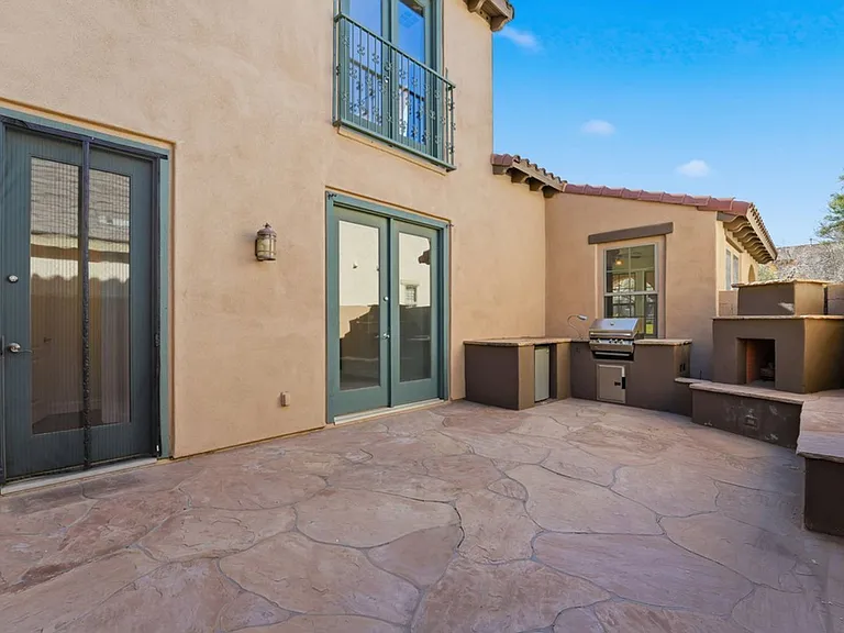 15391 W Dreyfus St — Photo 53