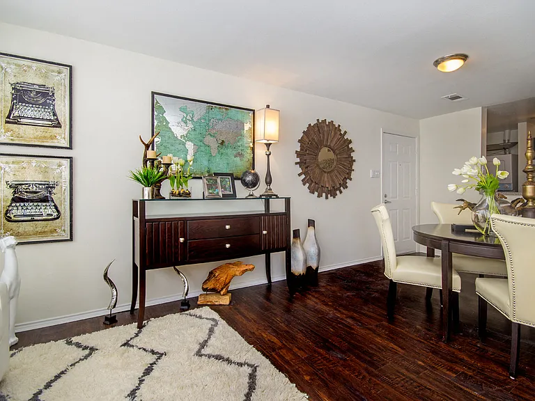 Dover Farms Apartments — Photo 23