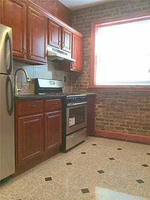 Rented by R New York | media 17