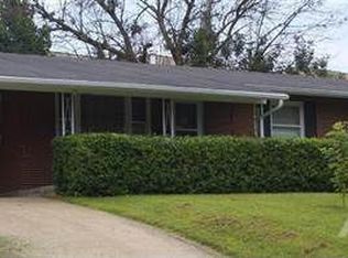 1812 Traveller Rd, Lexington, KY 40504