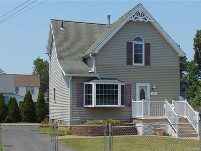 238 Peck Avenue, West Haven, CT, 06516