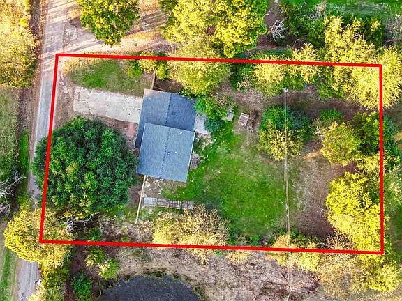 3rd image of 733 County Road 1203
