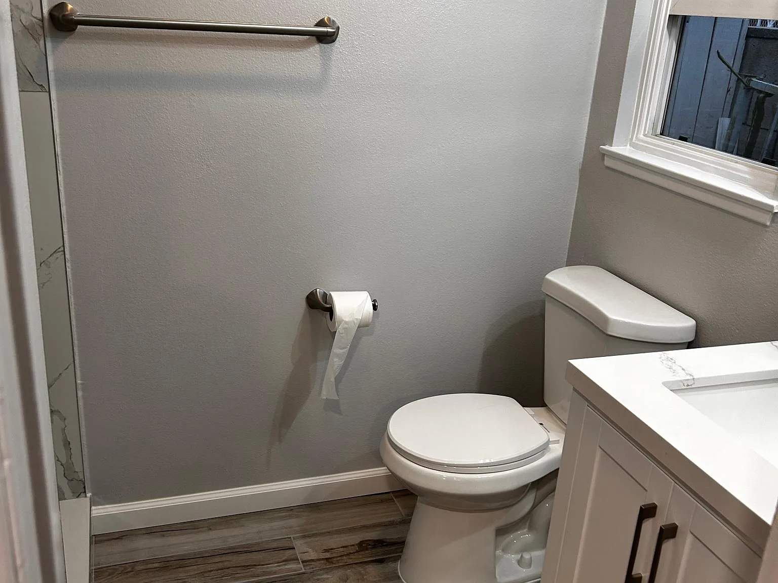 4 bed, 1390 sqft, $1,100 — Photo 3