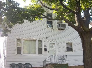 1011 Elizabeth St, Joliet, IL 60435