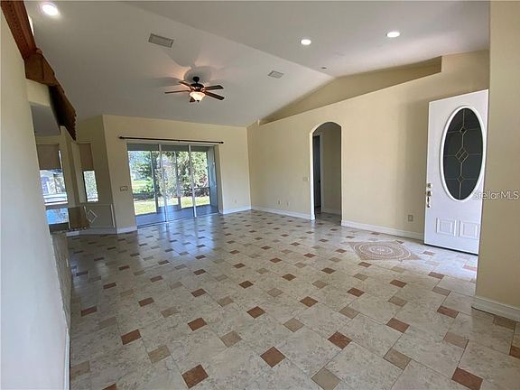 3rd image of 6050 Hooper Ln