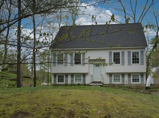 6 Friar Tuck Rd, Canterbury, NH 03224