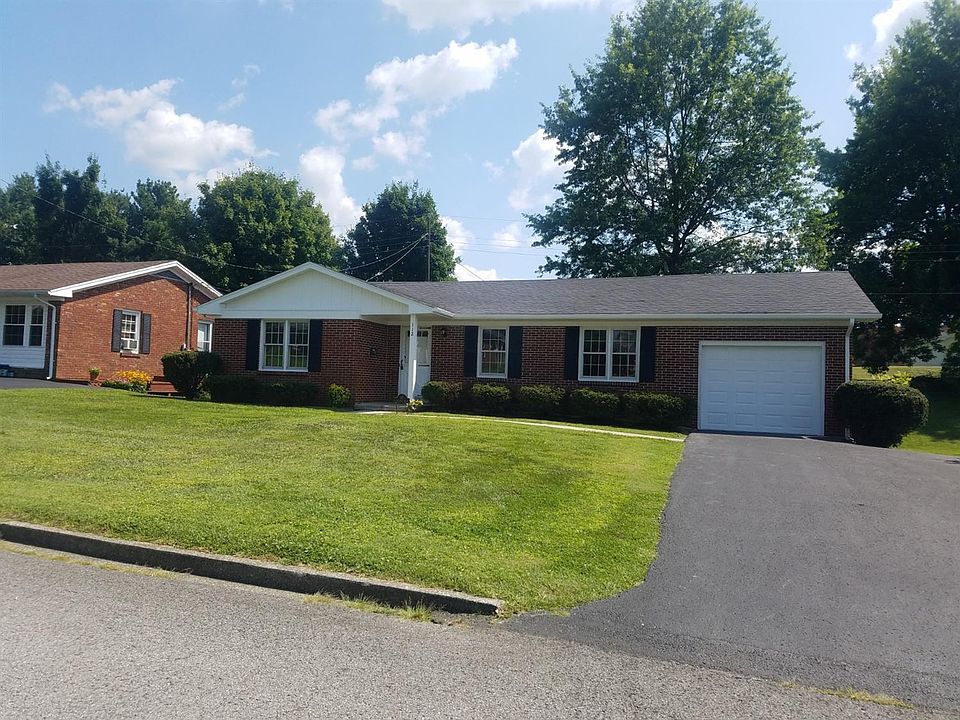 1st image of 112 Pin Oak Dr