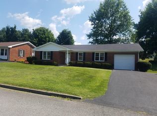 112 Pin Oak Dr, Lancaster, KY 40444