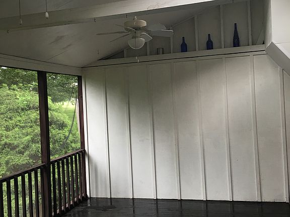 Private Screened Back Deck
