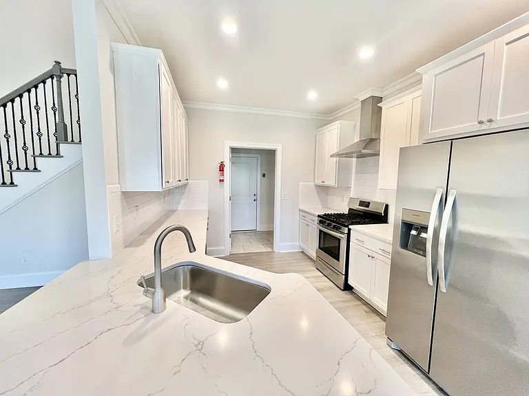1102 Cavil Hollins Ct — Photo 20
