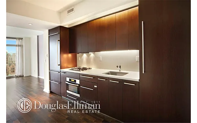 Rented by Douglas Elliman | media 36