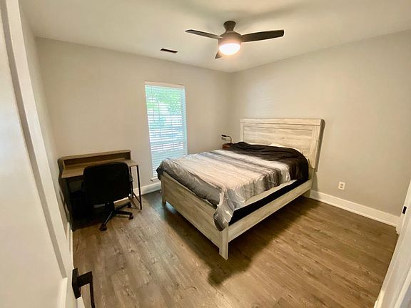 4th image of 8416 Pinstripe Ln