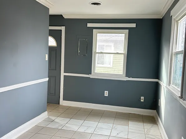 4325 Lawrence St, Brentwood, MD 20722