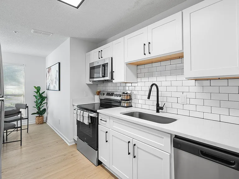 Avana Lexington — Photo 32