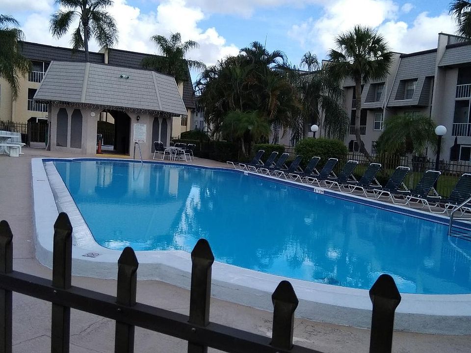 1st image of 8693 Bardmoor Blvd APT 204