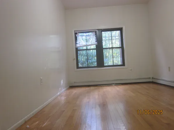 387 South Fifth Street image 7 of 17