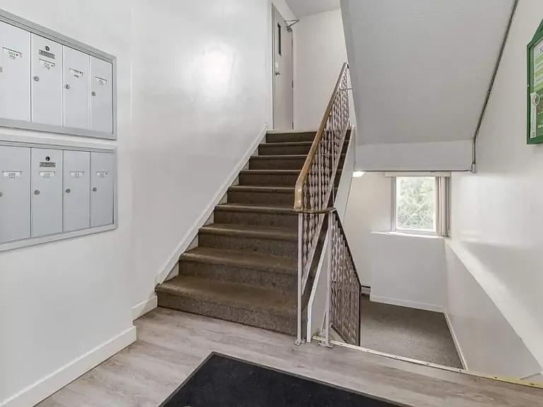23 Wood Lily Dr — Photo 9
